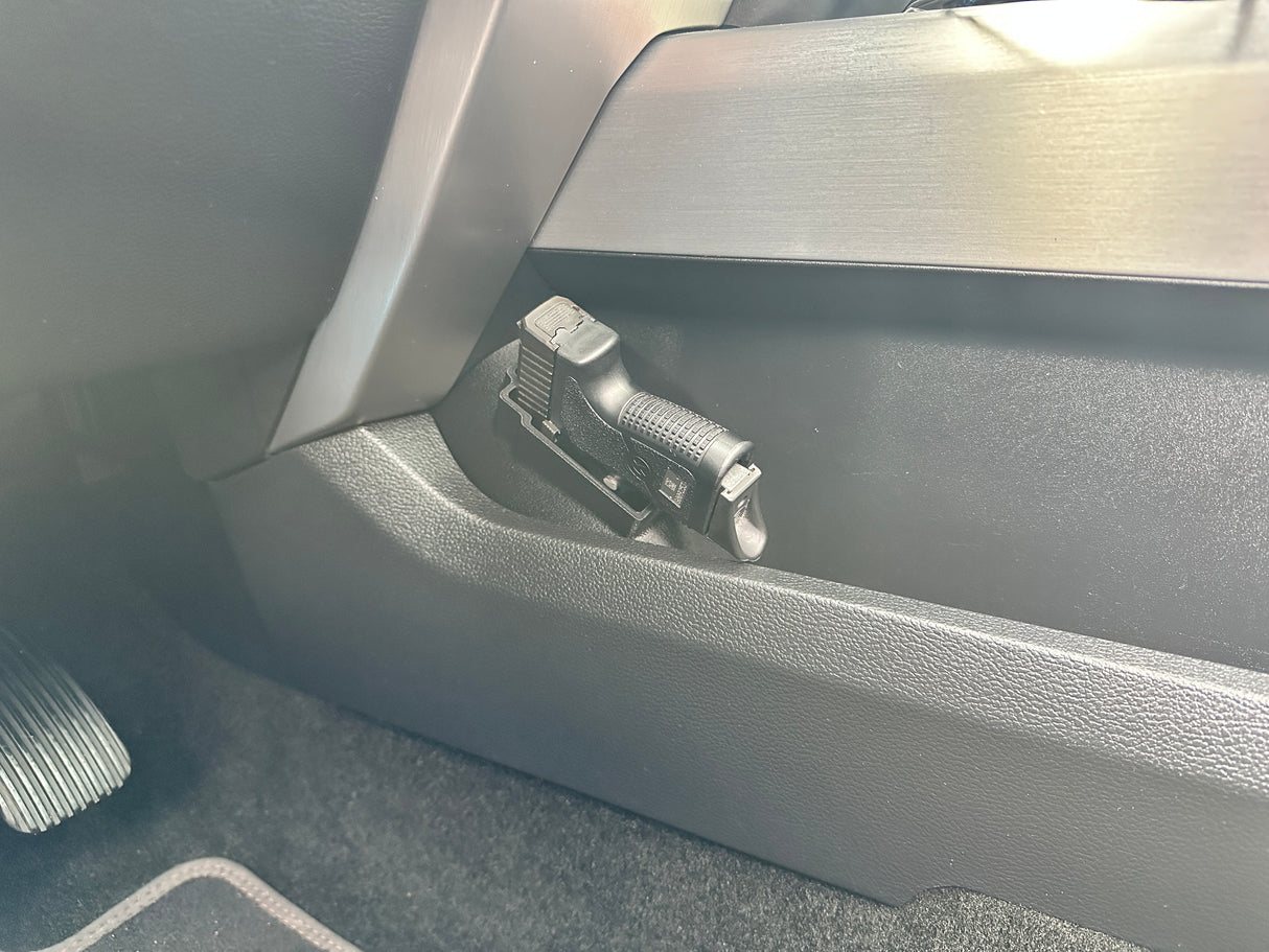 15-20 F-150 | 17-22 SuperDuty CSP Pistol Holster (N52 Magnetic stabilization)
