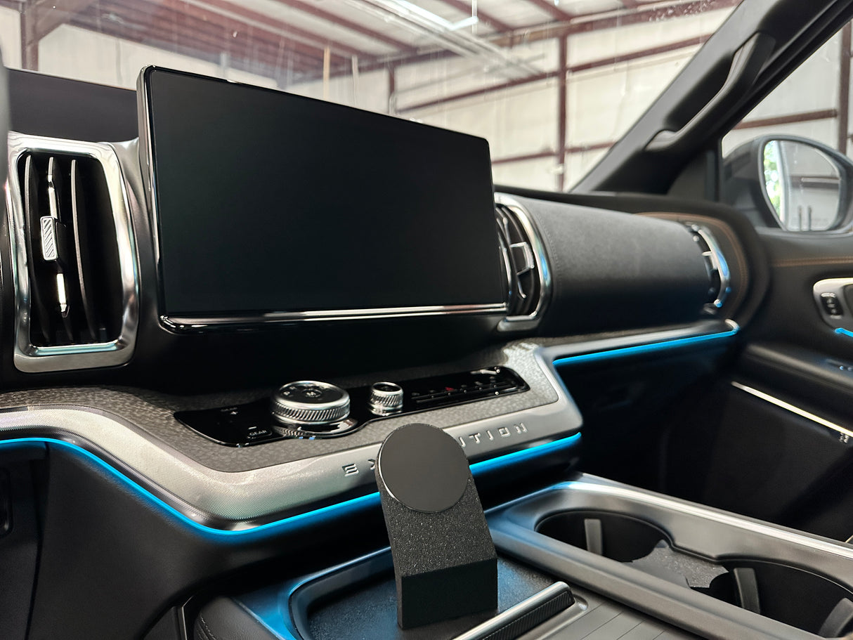 2025 Ford Expedition Mag Safe Wireless Charging Mount (Wireless Charger Included)