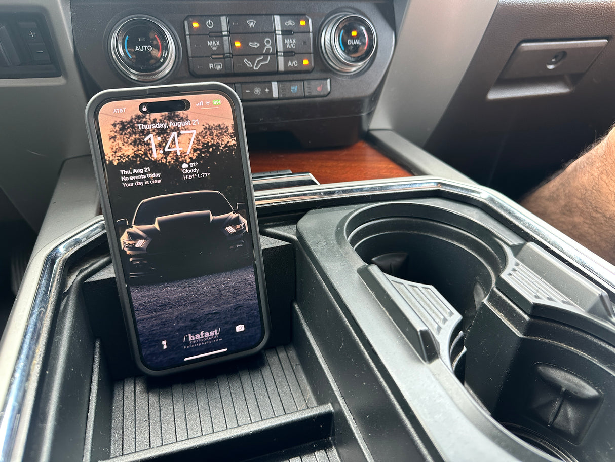 2017-2022 Ford Super Duty Mag Safe Wireless "Low Pro" Removable Charging Mount (Charger INCLUDED)