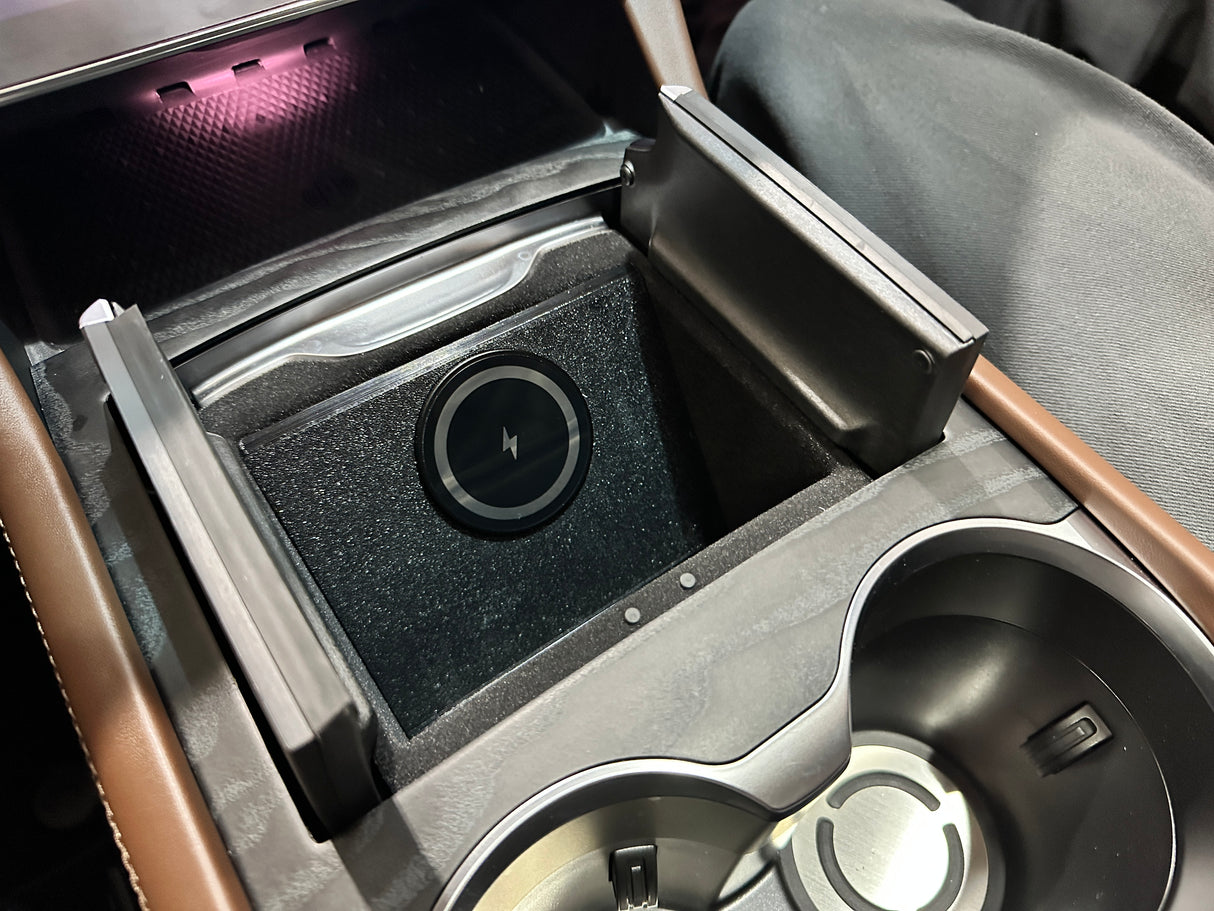 2023+ Maserati Grecale Mag Safe Wireless Charging Mount (Charger INCLUDED)