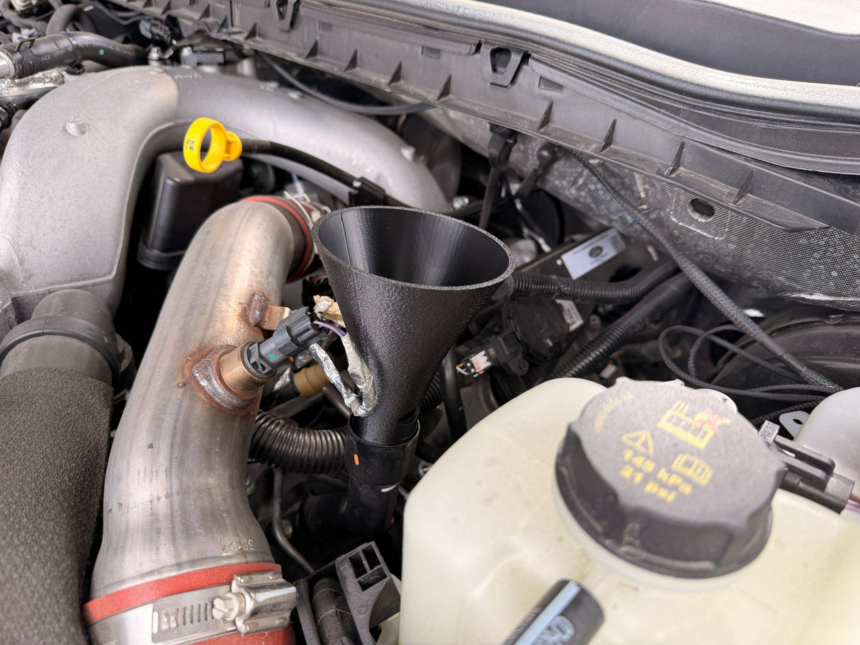 17-26 Super Duty vented & threaded oil fill funnel
